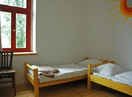 Хостел Hullam *