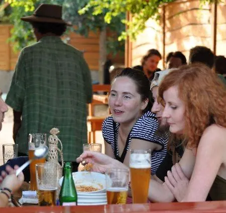 Хостел Hullam *